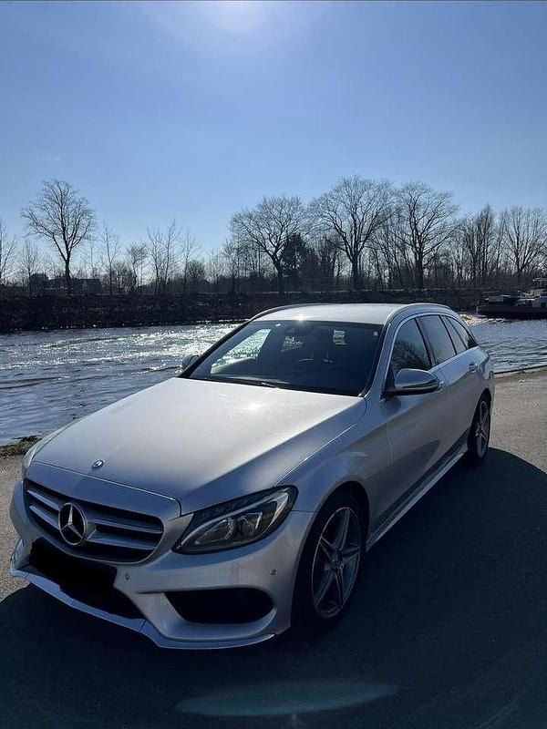 Gebraucht Mercedes C220 163 PS (119 kW) 2016 Grau Kombi