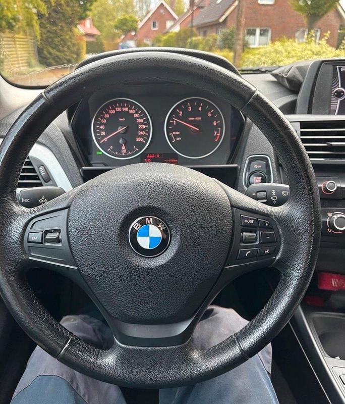 Gebraucht BMW 116 136 PS (100 kW) 2011 Schwarz Kleinwagen