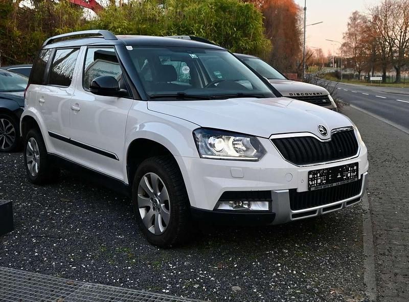 Weiß Gebraucht 2015 Skoda Yeti SUV | 17.499 € (Teuer) - Bild 1/4