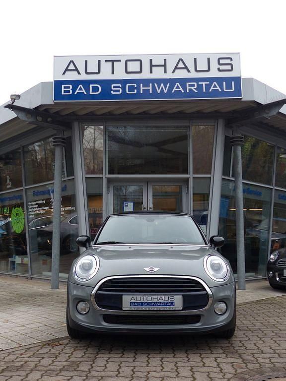 Gebraucht Mini Cooper Chili 136 PS (100 kW) 2017 Moonwalk grey metallic Kleinwagen
