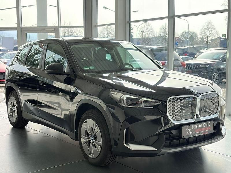 Gebraucht BMW iX1 150 kW (204 PS) 2024 Schwarz SUV