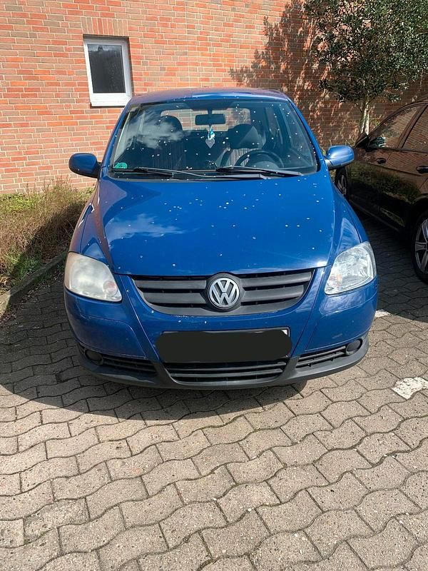 Second-hand VW Fox 54 CP (39 kW) 2005 Albastru Hatchback