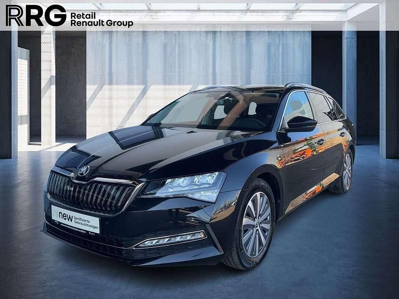 Black magic pearlescent Gebraucht 2021 Skoda Superb Ambition Kombi | 24.690 € (Fairer Preis) - Bild 1/3