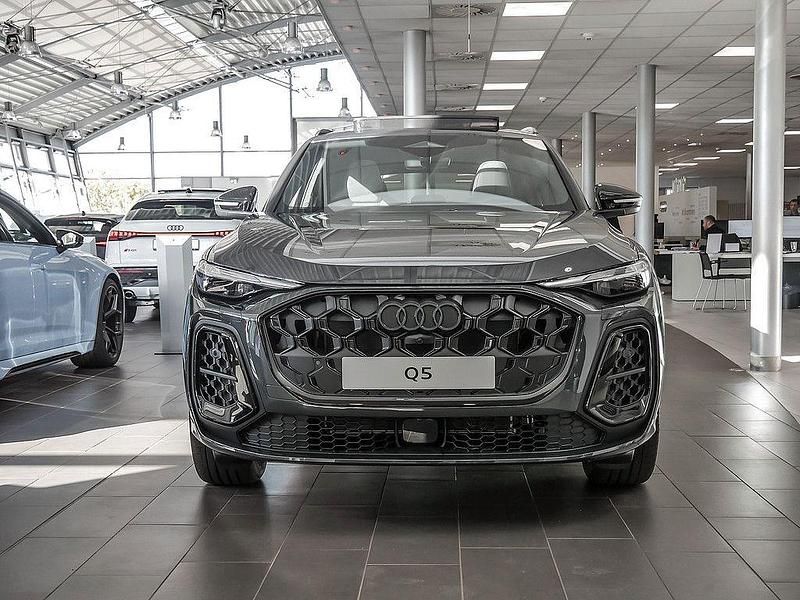 Gebraucht Audi Q5 Sport 204 PS (150 kW) 2025 Grau SUV