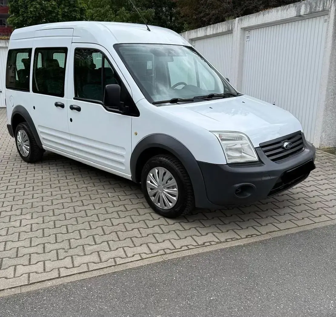 Gebraucht Ford Tourneo 90 PS (66 kW) 2011 Weiß Kombi