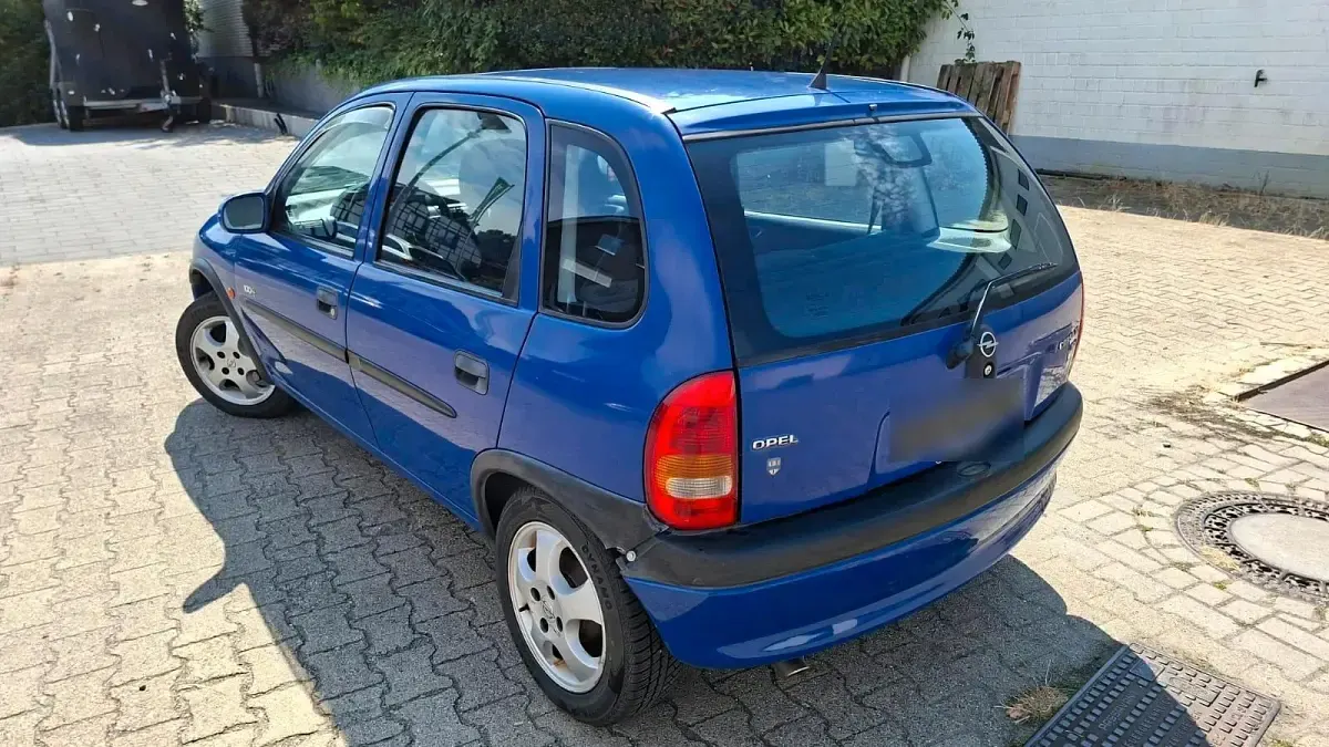 Gebraucht Opel Corsa 65 PS (47 kW) 1999 Blau Kleinwagen