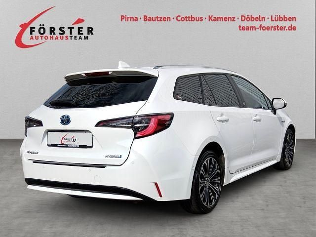 Gebraucht Toyota Corolla Team 122 PS (89 kW) 2020 Schneeweiß Limousine