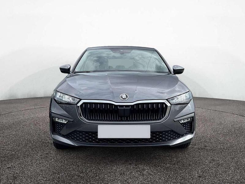 Gebraucht Skoda Scala Essence 95 PS (69 kW) 2025 Graphitegrau Kleinwagen