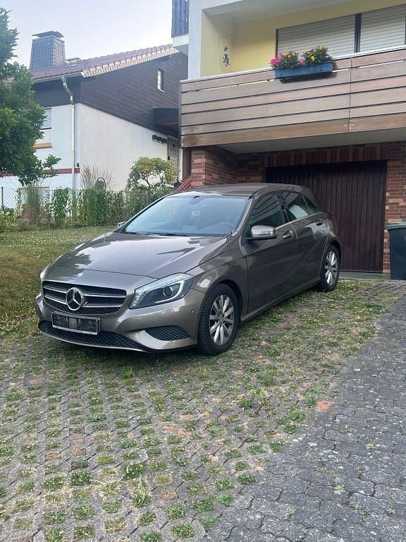 Gebraucht 2012 Mercedes A200 Style Limousine | 7.500 € (Fairer Preis) - Bild 1/4