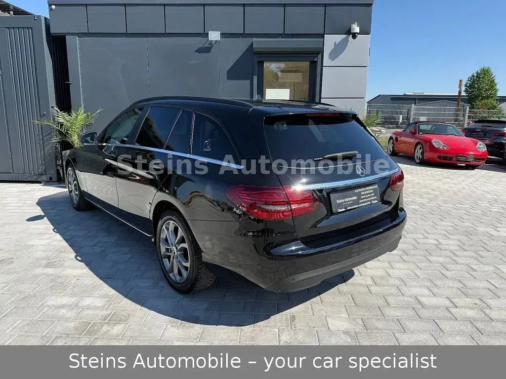 Gebraucht Mercedes C200 184 PS (135 kW) 2019 Schwarz Limousine
