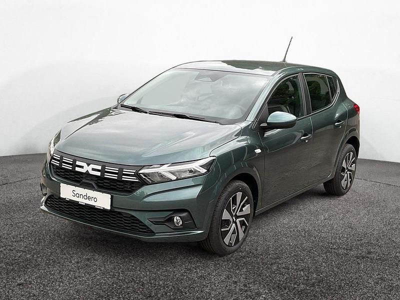 Neu Dacia Sandero Expression 101 PS (74 kW) 2025 Zedergrün Kleinwagen