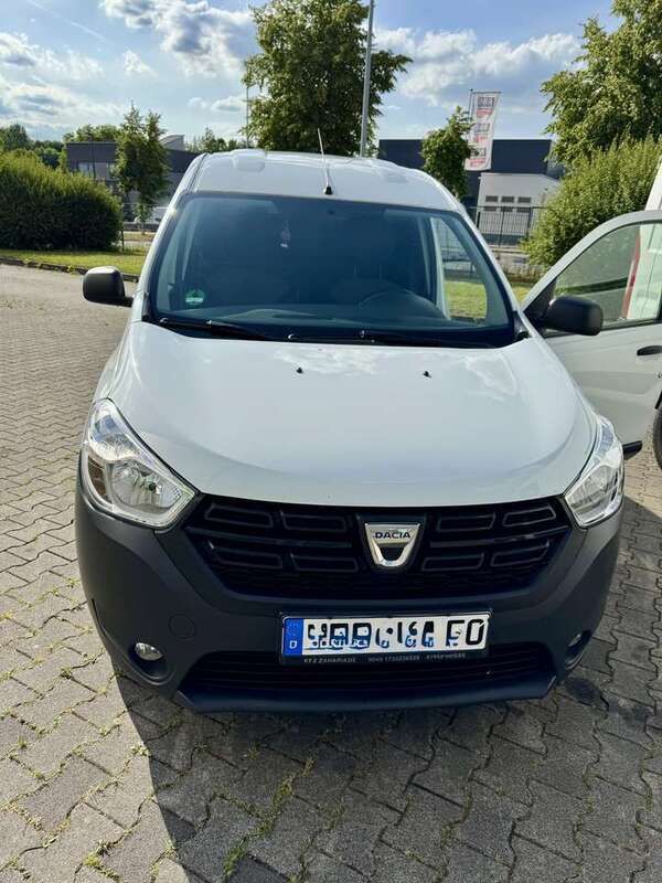 Gebraucht 2020 Dacia Dokker Express Comfort Van | 10.750 € (Teuer) - Bild 1/4