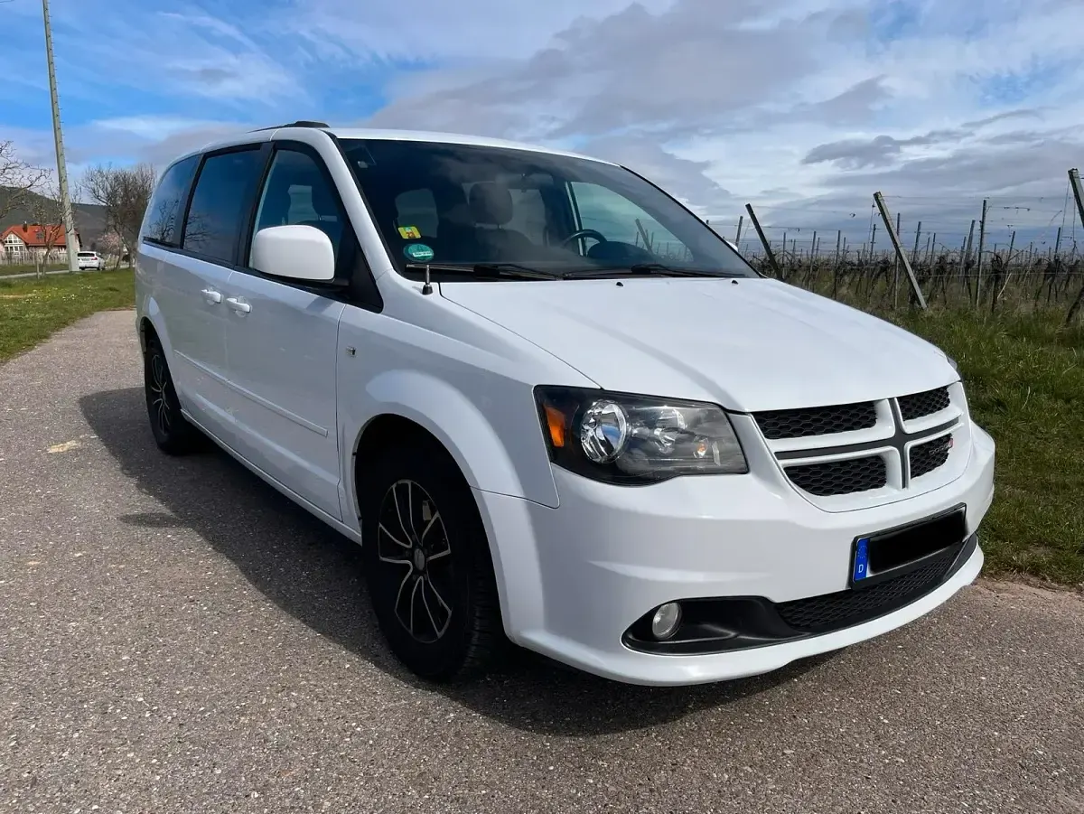 Gebraucht Dodge Grand Caravan 287 PS (211 kW) 2016 Weiß Van / Kleinbus