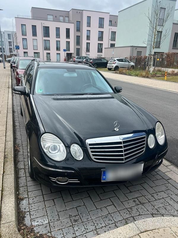 Gebraucht Mercedes E220 170 PS (125 kW) 2009 Schwarz Kombi