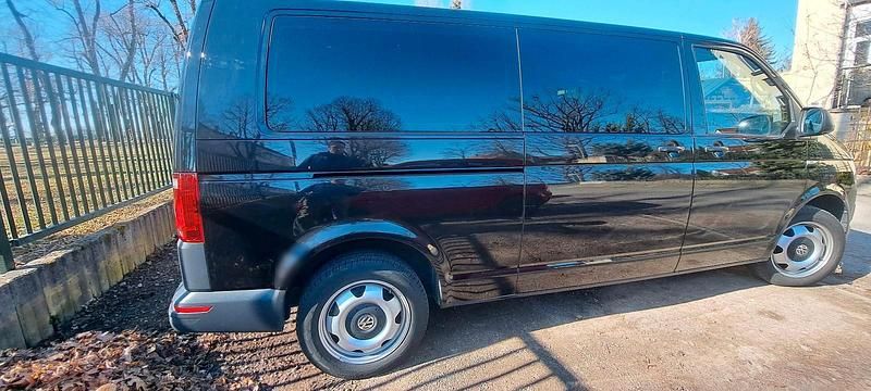 Gebraucht VW Transporter 150 PS (110 kW) 2016 Schwarz Van