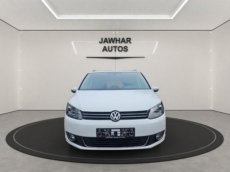 Gebraucht VW Touran Cup 105 PS (77 kW) 2015 Weiß Van / Kleinbus