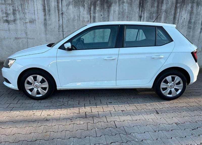 Gebraucht Skoda Fabia 90 PS (66 kW) 2017 Weiß Kleinwagen