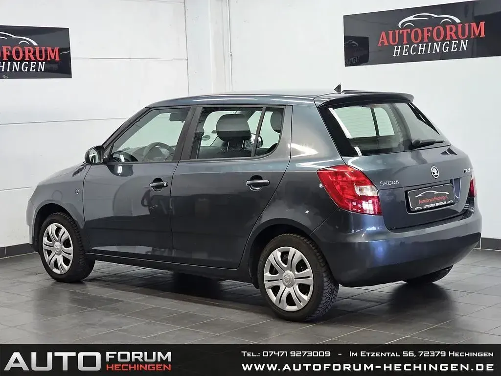 Gebraucht Skoda Fabia Ambition 86 PS (63 kW) 2014 Metalgrau Limousine