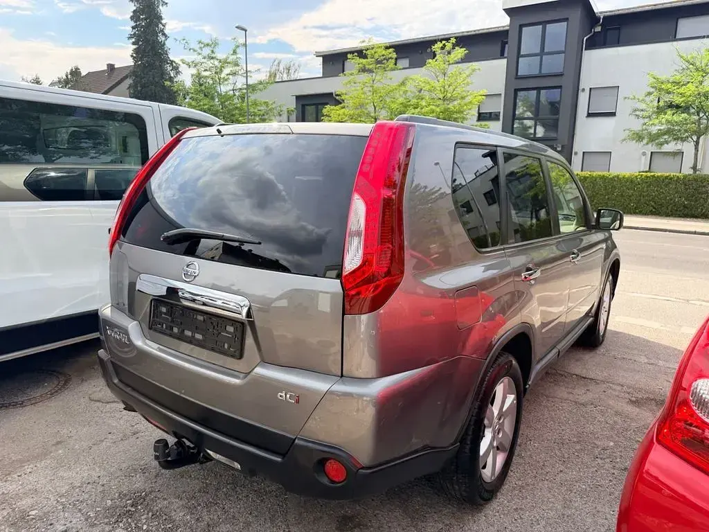 Gebraucht Nissan X-Trail 173 PS (127 kW) 2014 Grau SUV