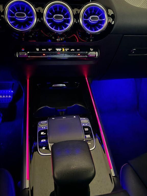 Gebraucht Mercedes B180 AMG 136 PS (100 kW) 2019 Weiß Van / Kleinbus