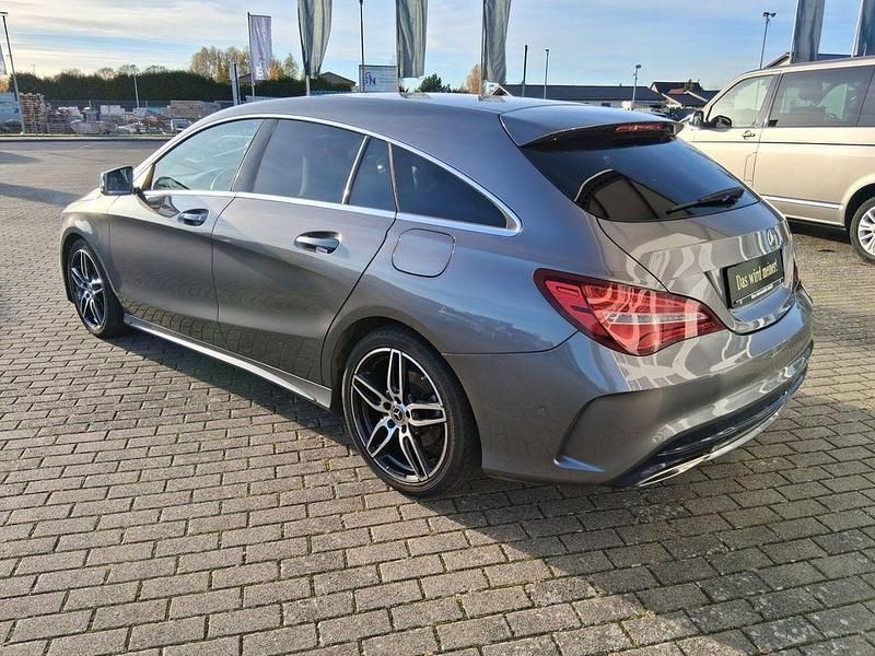 Gebraucht Mercedes CLA180 Shooting Brake AMG line 122 PS (89 kW) 2017 Grau Kombi