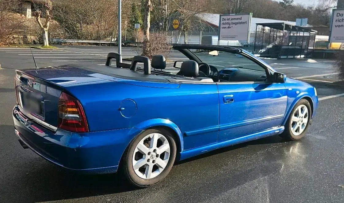 Gebraucht Opel Astra 124 PS (91 kW) 2002 Blau Cabrio