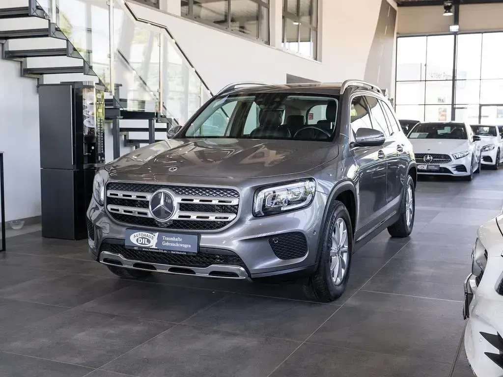 Gebraucht Mercedes GLB180 136 PS (100 kW) 2021 Grau SUV