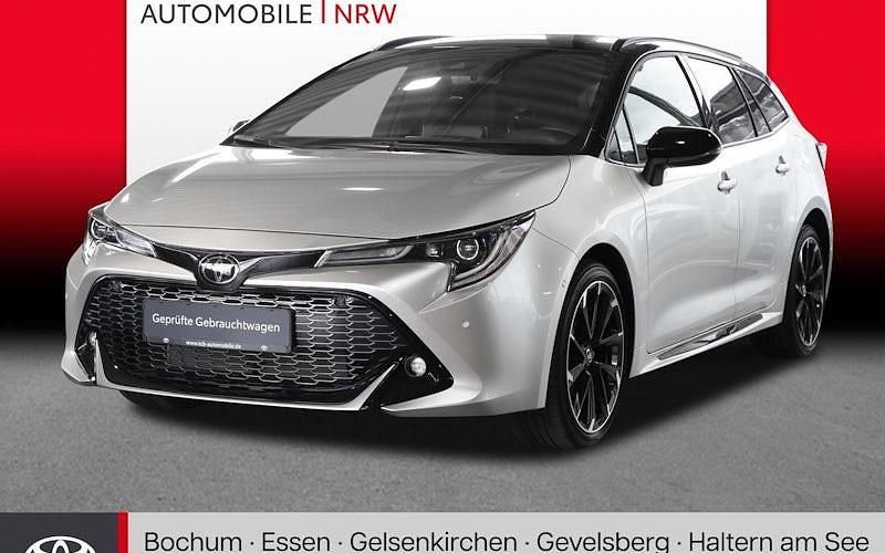 Silbern Gebraucht 2022 Toyota Corolla Sport Kombi | 29.989 € (Etwas zu teuer) - Bild 1/4