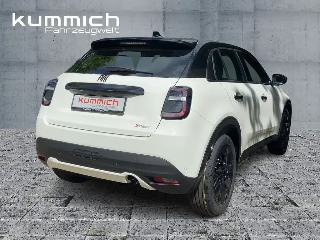 Neu Fiat 600 Street 101 PS (74 kW) 2026 Weiß SUV