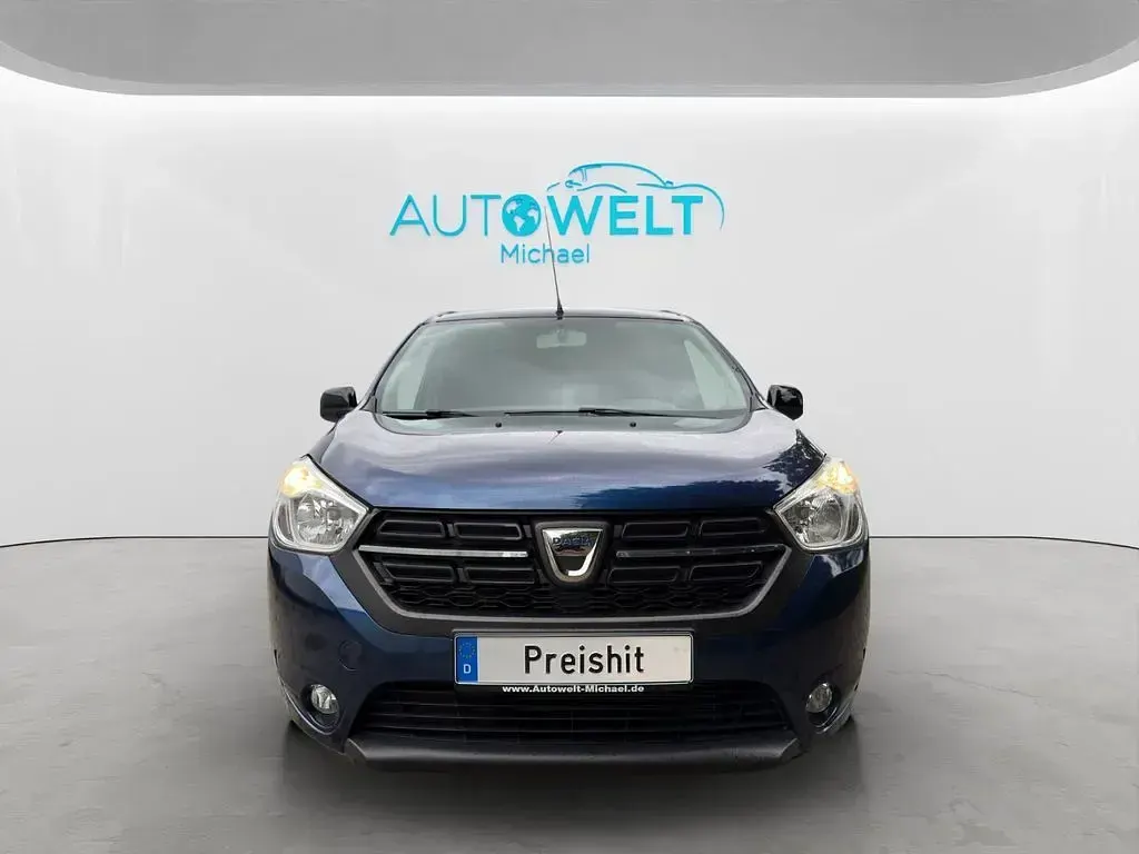 Gebraucht Dacia Lodgy 102 PS (75 kW) 2019 Blau Van / Kleinbus