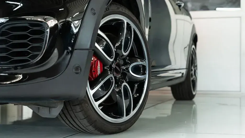 Gebraucht Mini John Cooper Works 231 PS (169 kW) 2017 Midnight black Kleinwagen