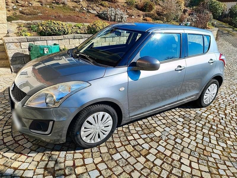 Gebraucht Suzuki Swift 94 PS (69 kW) 2015 Grau Kleinwagen