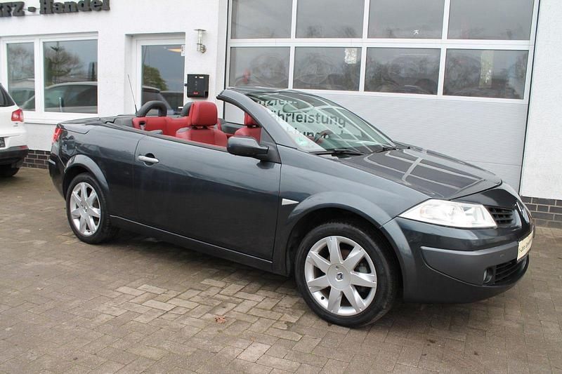 Gebraucht Renault Mégane Cabriolet Dynamique 135 PS (99 kW) 2006 Grau Cabrio