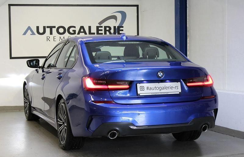 Blau Gebraucht 2021 BMW 318 M Sport Limousine | 29.990 € (Guter Preis) - Bild 1/4