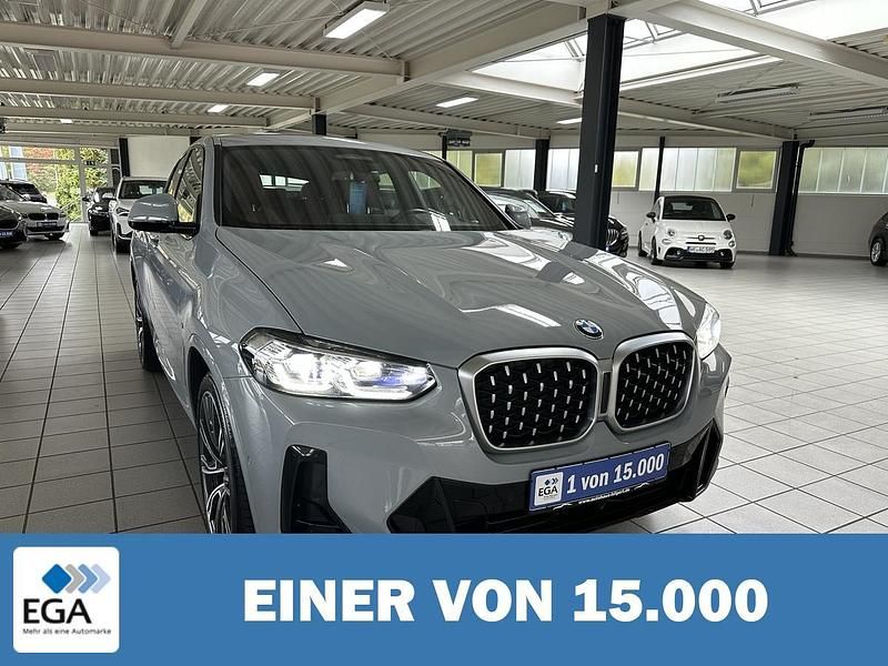 Grau metallic Gebraucht 2024 BMW X4 M Sport SUV | 61.240 € (Etwas zu teuer) - Bild 1/1