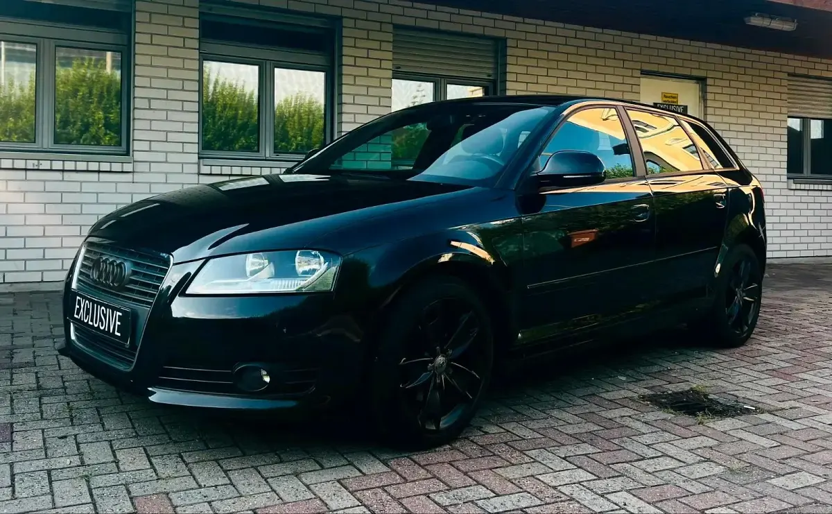 Gebraucht Audi A3 Sportback Ambition 125 PS (91 kW) 2010 Schwarz Kleinwagen