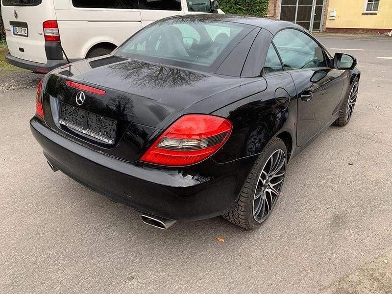 Gebraucht Mercedes SLK200 184 PS (135 kW) 2009 Schwarz Cabrio