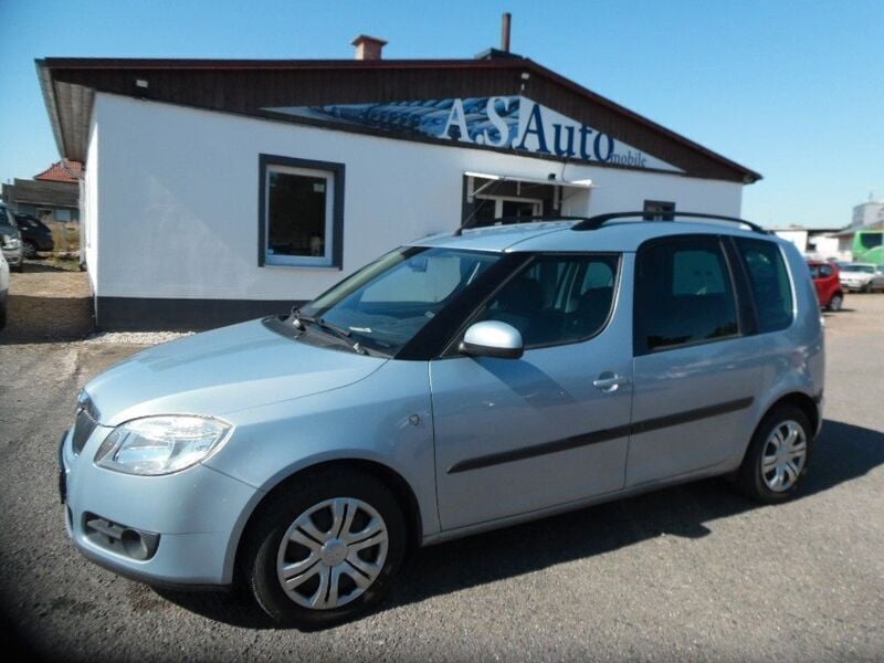 Blau Gebraucht 2010 Skoda Roomster Plus Edition Kombi | 1.999 € (Superpreis) - Bild 1/4