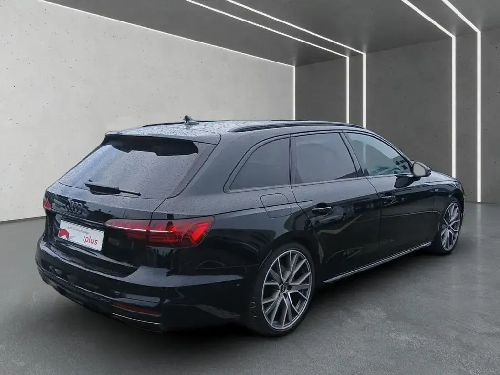 Gebraucht Audi A4 S-Line 204 PS (150 kW) 2023 Schwarz Kombi
