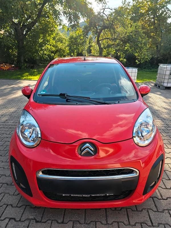 Rot Gebraucht 2013 Citroën C1 SELECTION Kleinwagen | 5.200 € (Fairer Preis) - Bild 1/4