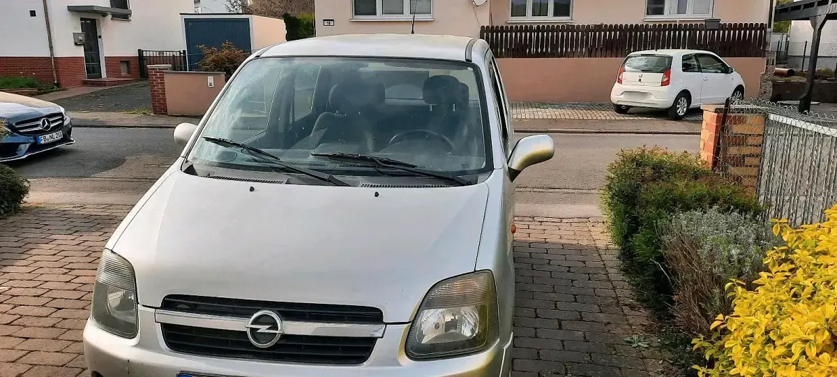 Gebraucht Opel Agila 75 PS (55 kW) 2004 Silber Van / Kleinbus
