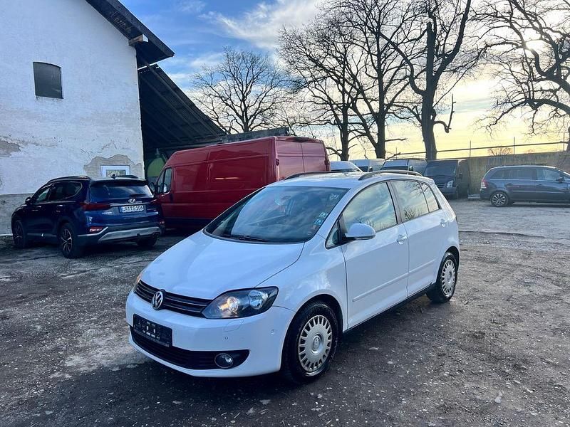Gebraucht VW Golf VI 105 PS (77 kW) 2011 Weiß Kleinwagen