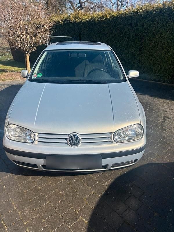 Gebraucht VW Golf III 100 PS (73 kW) 1998 Silber Limousine