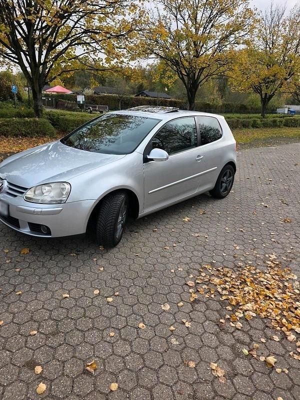 Gebraucht VW Golf 75 PS (55 kW) 2007 Silber Coupé