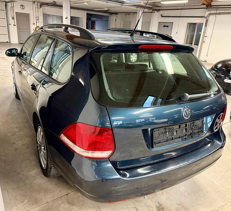 Gebraucht VW Golf V 102 PS (75 kW) 2008 Blau Kombi