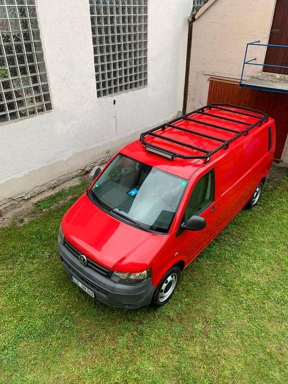 Gebraucht VW Transporter 102 PS (75 kW) 2010 Rot Van