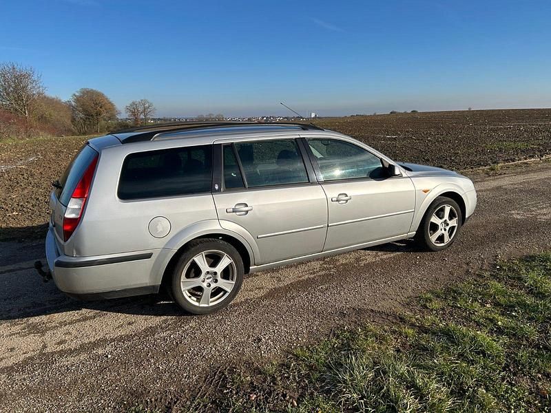 Silber Gebraucht 2003 Ford Mondeo Kombi | 1.200 € (Guter Preis) - Bild 1/4