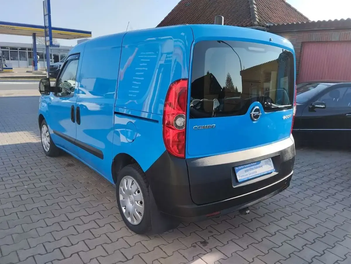 Gebraucht Opel Combo 120 PS (88 kW) 2015 Blau Van / Kleinbus