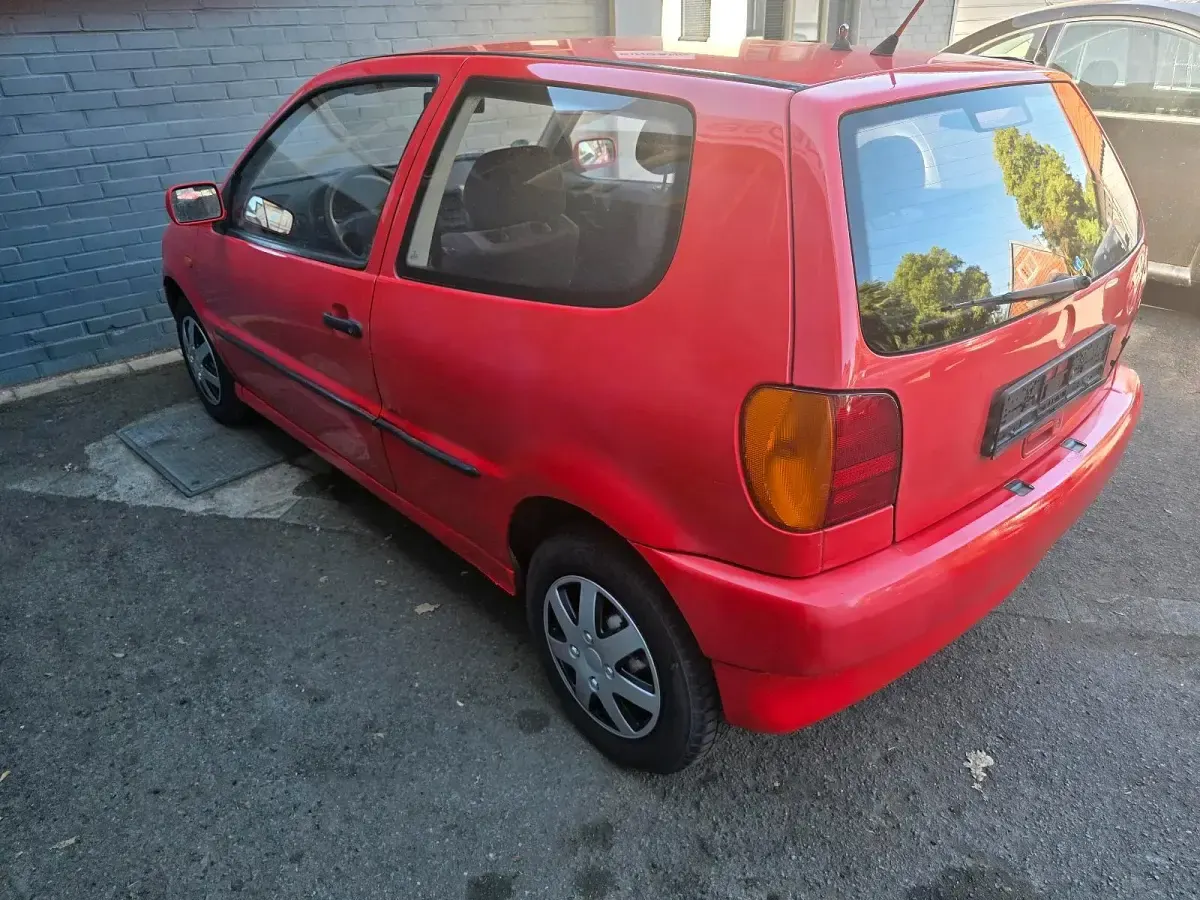 Gebraucht VW Polo 60 PS (44 kW) 1996 Rot Kleinwagen
