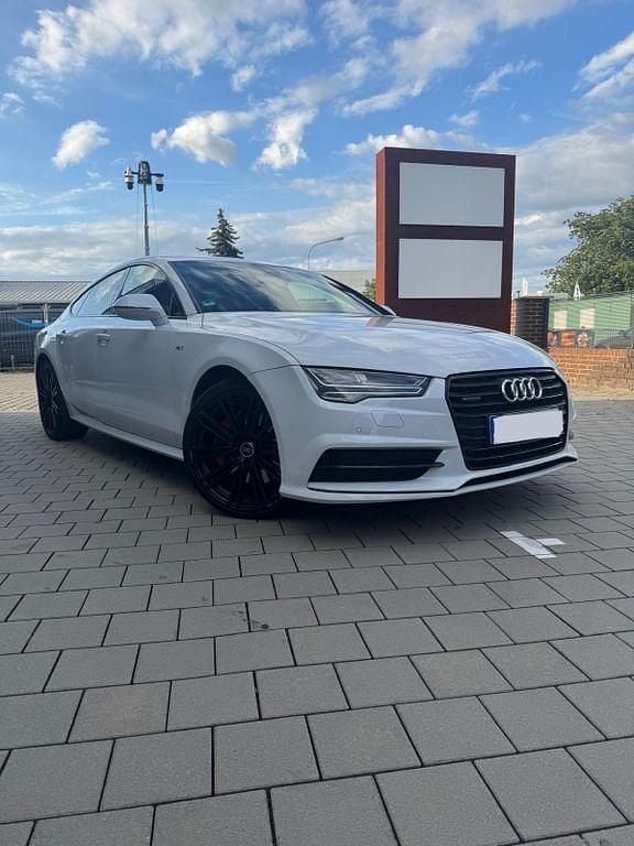 Weiß Gebraucht 2015 Audi A7 Sportback Competition Kleinwagen | 26.990 € (Guter Preis) - Bild 1/4